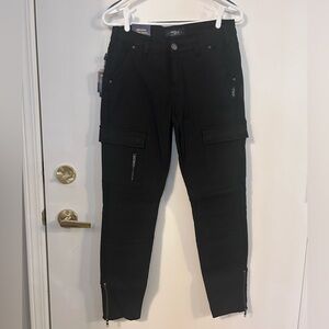 Silver Jeans Black Skinny Cargo Jeans size 30 waste 29 length